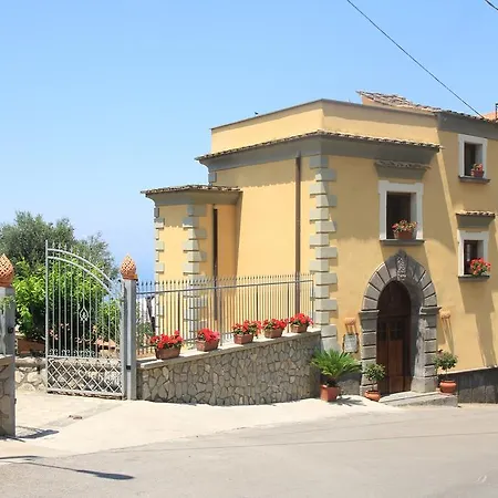 Antico Casale Colli Di San Pietro Séjour à la ferme Piano di Sorrento