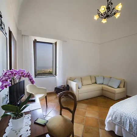 Antico Casale Colli Di San Pietro * Piano di Sorrento