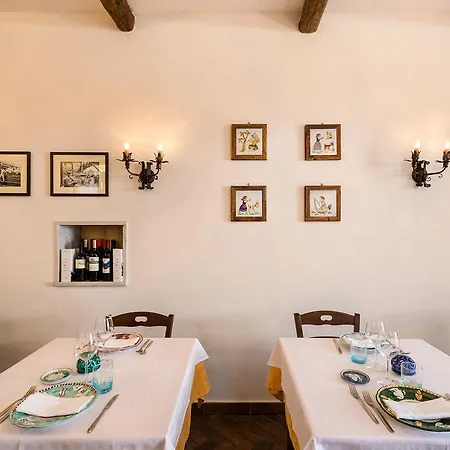 Antico Casale Colli Di San Pietro Séjour à la ferme