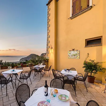 Antico Casale Colli Di San Pietro Farm stay
